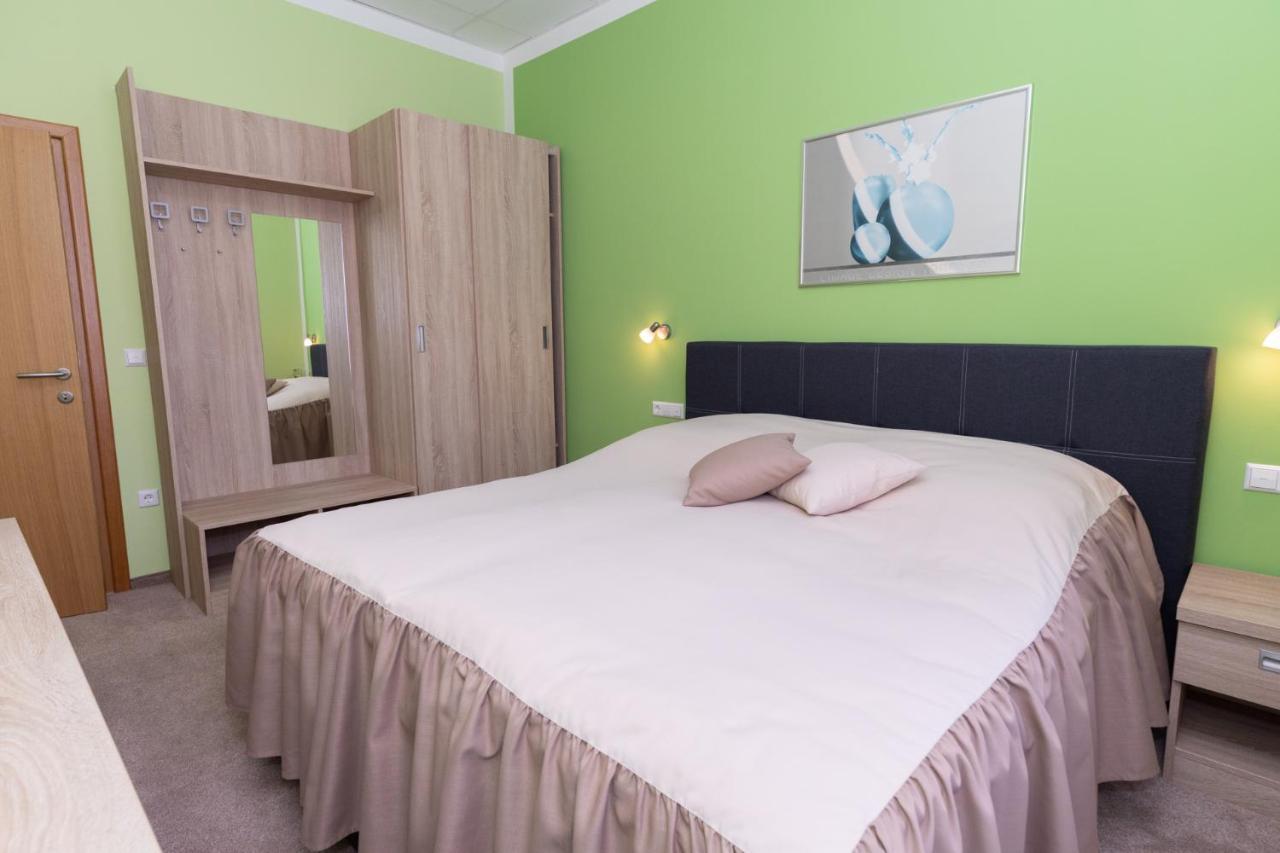 Apartments And Rooms Kod Eli رافنا غورا المظهر الخارجي الصورة